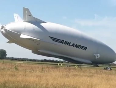 Airlander 10: Η μεγαλύτερη ιπτάμενη κατασκευή στον κόσμο δε θα πετάξει ξανά (φωτο - βίντεο)
